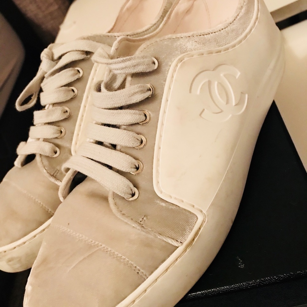 Chanel low top velvet and rubber sneaker